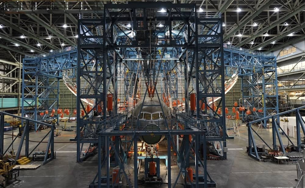 Front view of a Boeing 787 Dreamliner during a physical rig test