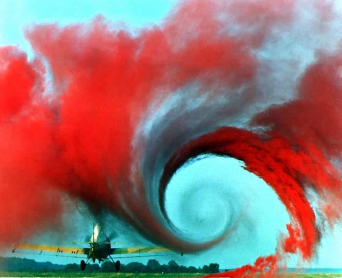 Physical test of wingtip vortices of an aircraft. CREDIT: www.nasa.gov