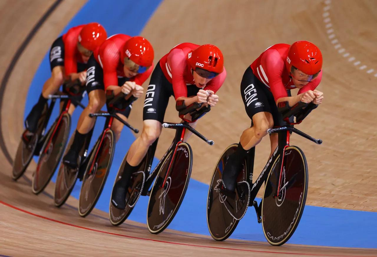 Shin tape on the Danish team pursuit riders at Tokyo 2020. CREDIT: Getty Images and www.cyclingweekly.com