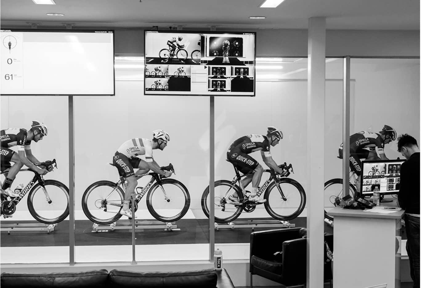 Cyclists in drafting position in the Specialized wind tunnel